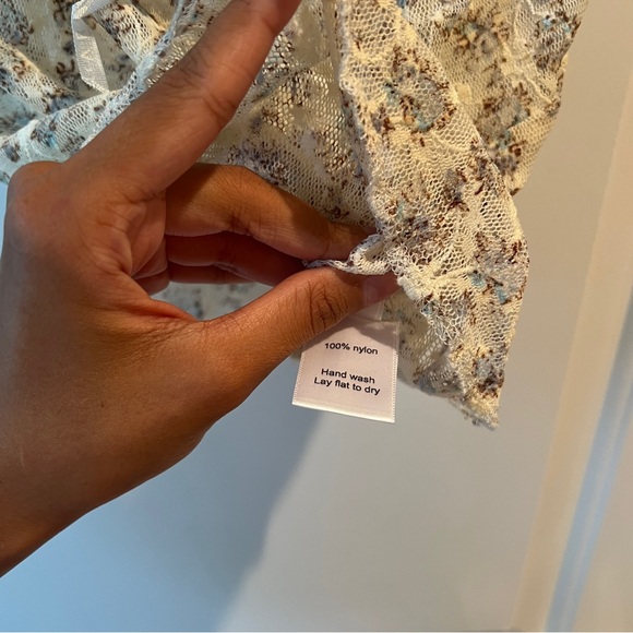 Are You Am I lyli Tank - Picture 4 of 9